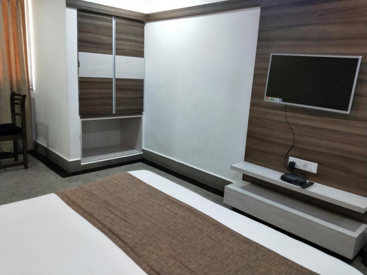 Hotel Samrat Ντιού Εξωτερικό φωτογραφία